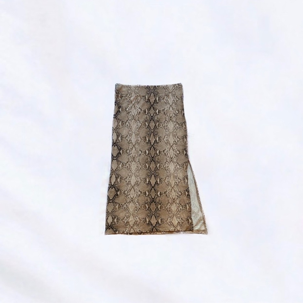 olivaceous ⋆ ribbed skirt